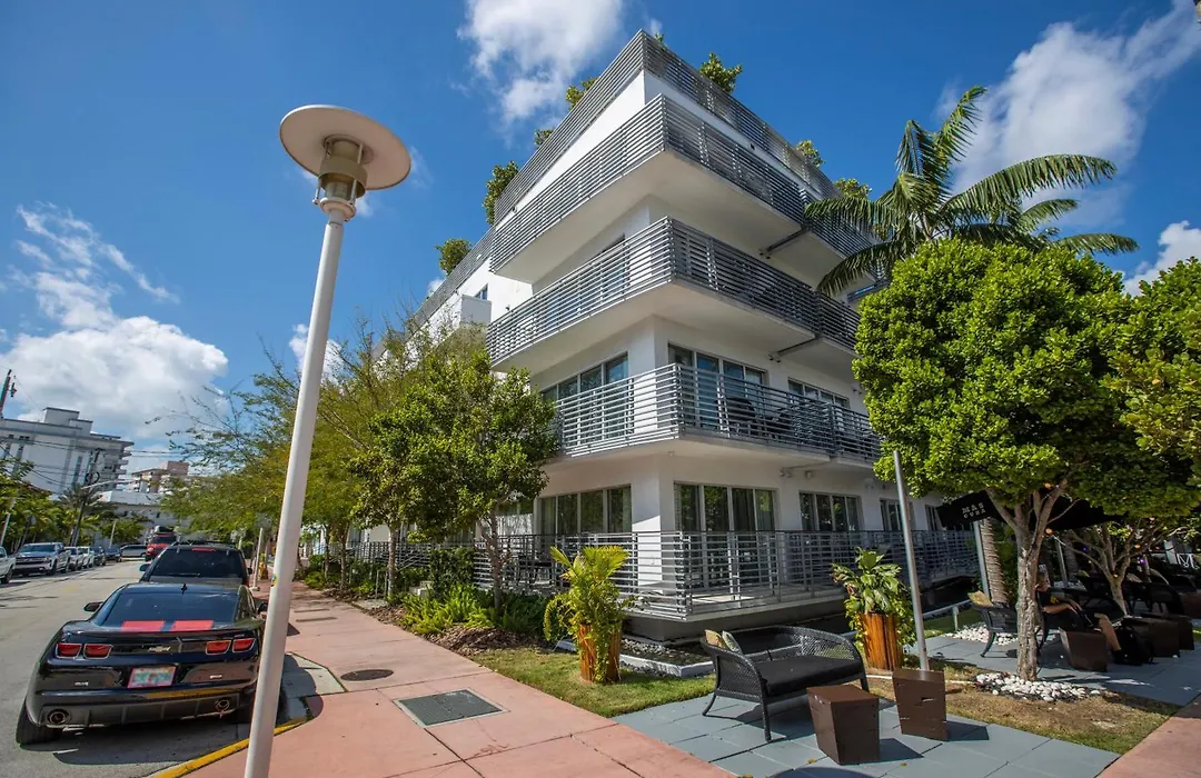 Riviera Suites Miami Beach